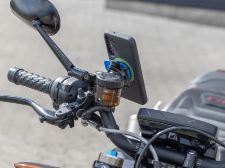 QUAD LOCK PODSTAWA MONTOWANA W OBEJMIE POMPY HAMULCA/SPRZĘGŁA